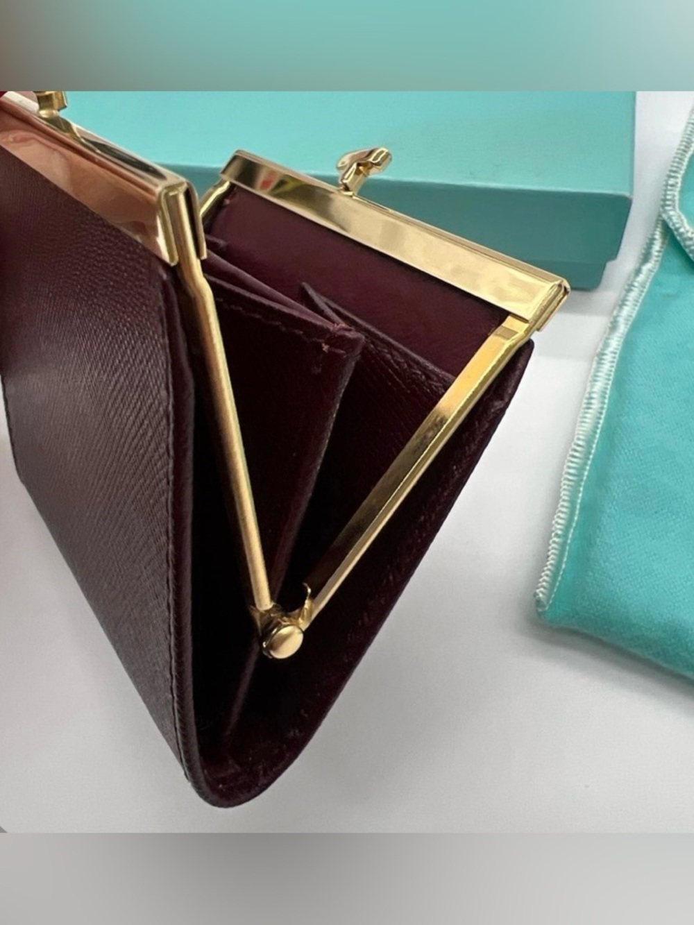 TIFFANY & CO. Wine Red Leather Vintage Coin Purse w/Box & Dusty - Picture 6 of 10